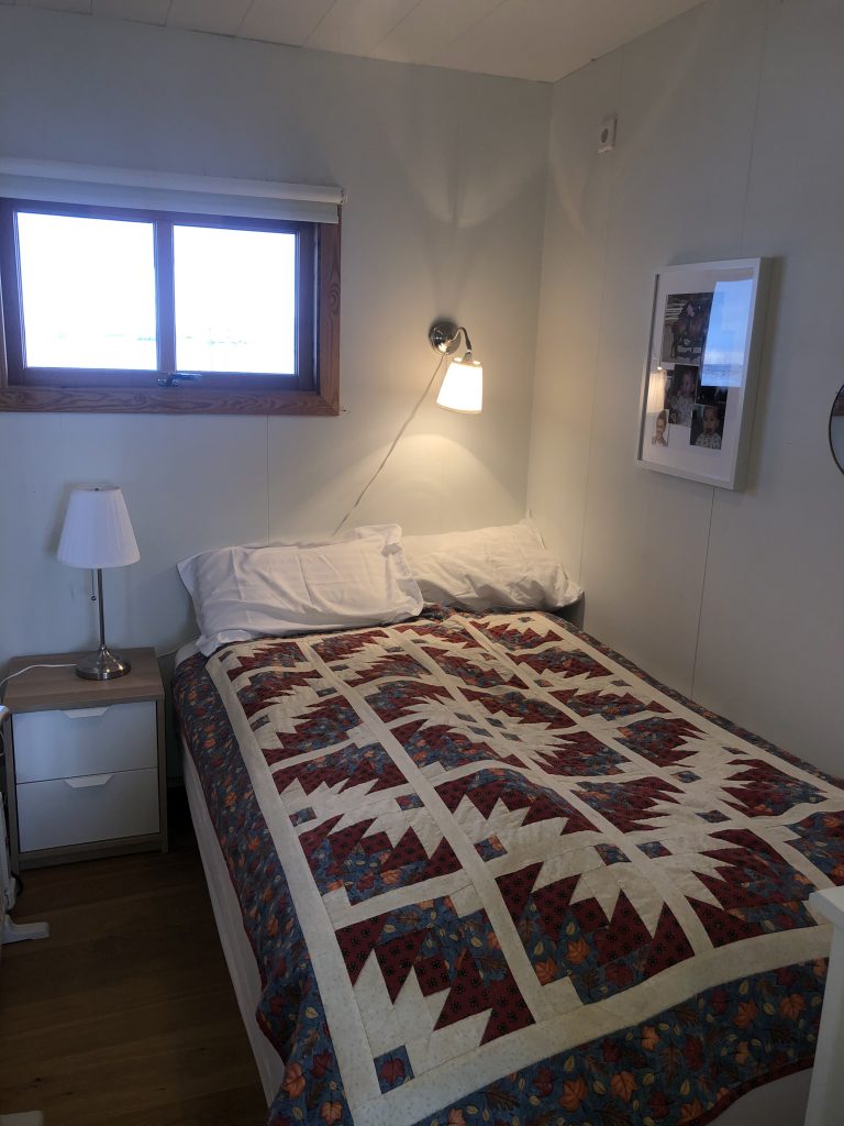 Bedroom 2 with the electrician bed, 120 cm